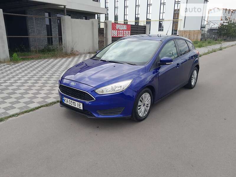 Хэтчбек Ford Focus 2015 в Киеве