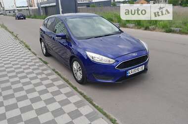 Хэтчбек Ford Focus 2015 в Киеве