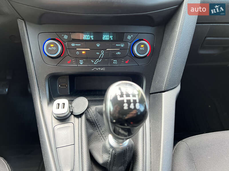Хэтчбек Ford Focus 2017 в Чернигове