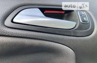 Хэтчбек Ford Focus 2015 в 