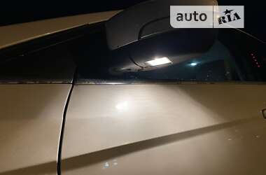 Хэтчбек Ford Focus 2015 в 