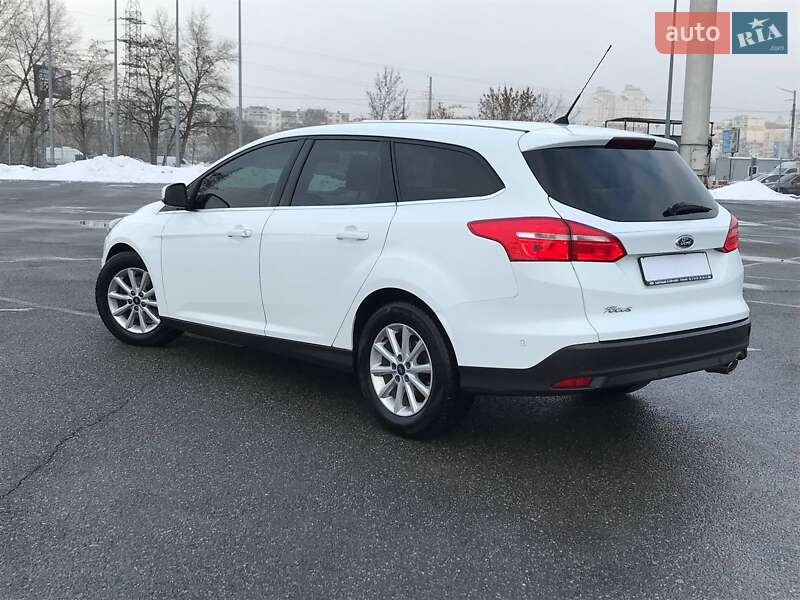 Универсал Ford Focus 2016 в 