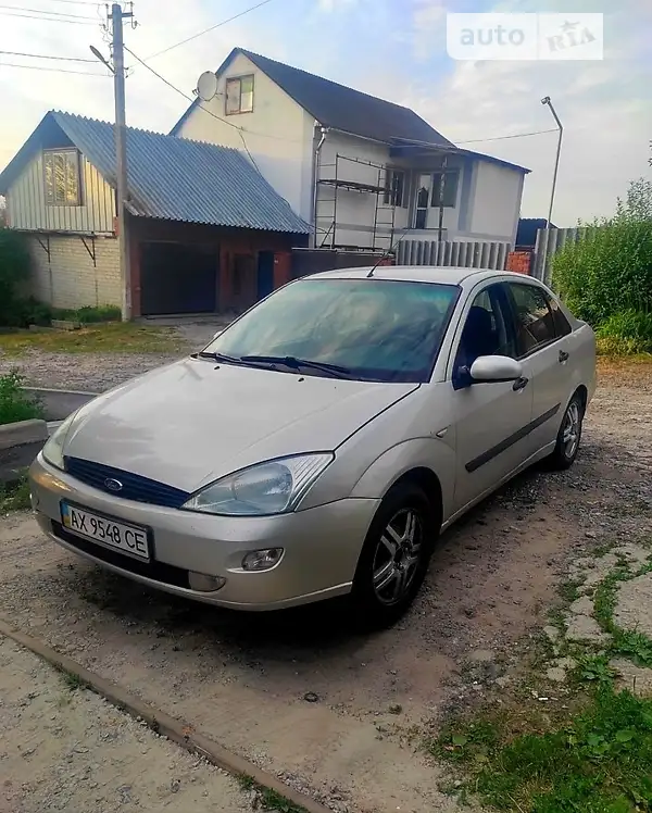 Ford Focus 2000