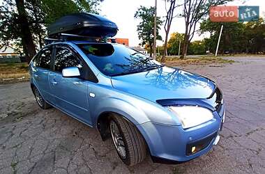 Хэтчбек Ford Focus 2006 в 