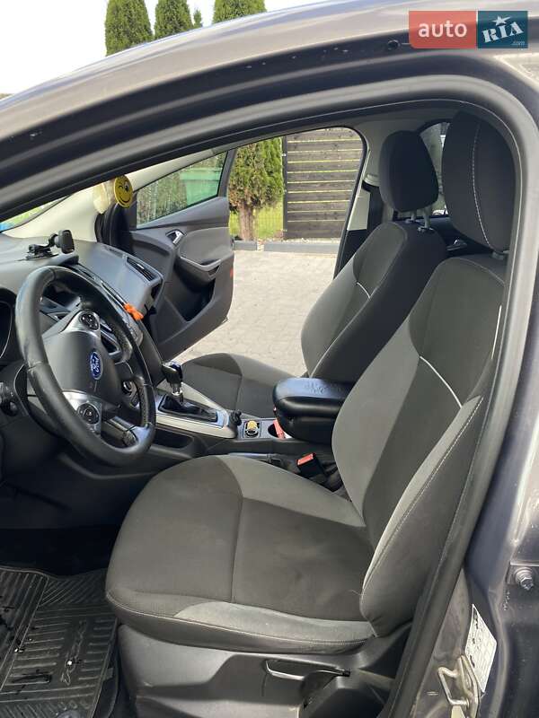 Хэтчбек Ford Focus 2011 в Ивано-Франковске