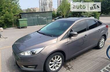 Седан Ford Focus 2015 в Дніпрі