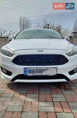 Хэтчбек Ford Focus 2017 в 