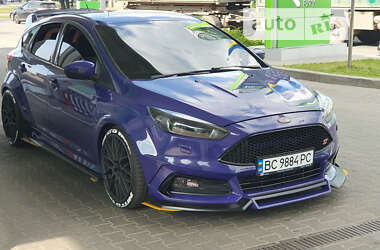 Хетчбек Ford Focus 2014 в Харкові