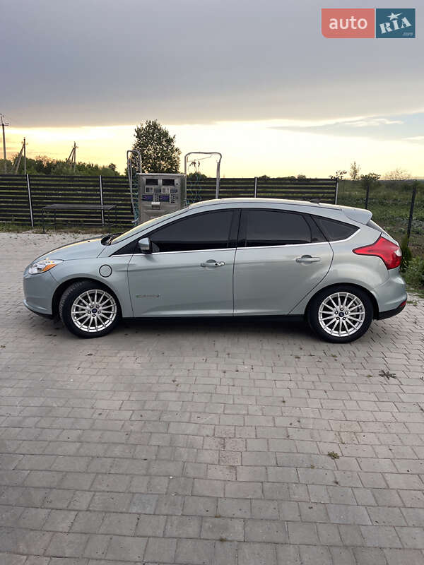 Хэтчбек Ford Focus 2013 в Ивано-Франковске