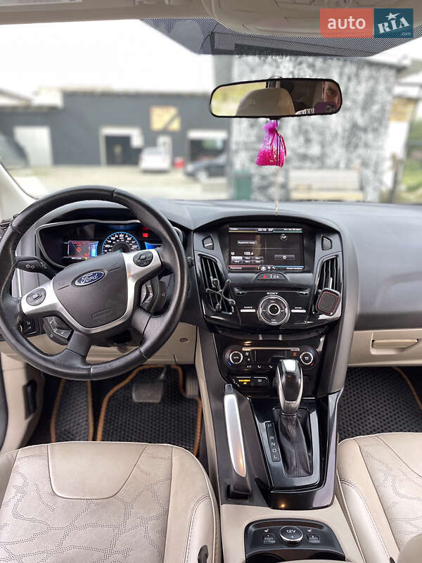 Хэтчбек Ford Focus 2013 в Ивано-Франковске