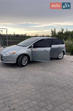 Хэтчбек Ford Focus 2013 в 