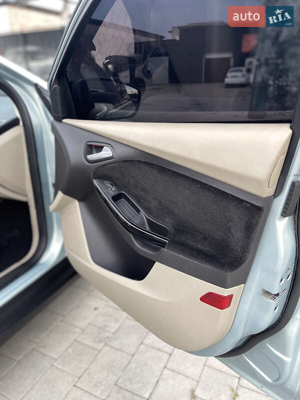 Хэтчбек Ford Focus 2013 в Ивано-Франковске