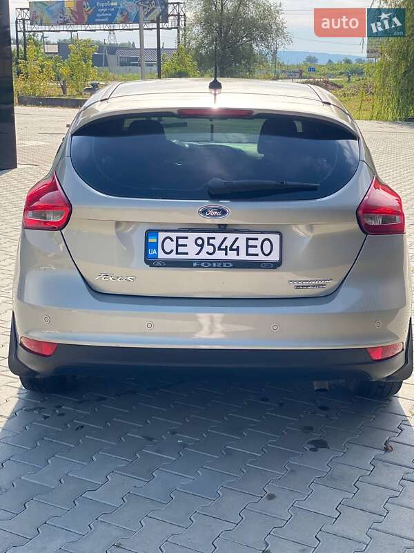 Хэтчбек Ford Focus 2015 в Кицмани