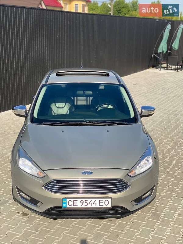 Хэтчбек Ford Focus 2015 в Кицмани