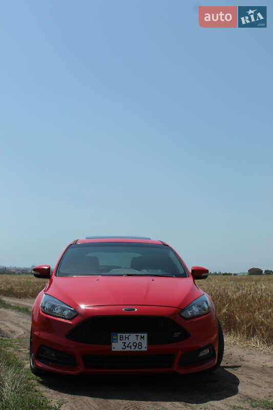 Хэтчбек Ford Focus 2015 в Одессе фото 4 Хэтчбек Ford Focus 2015 в Одессе