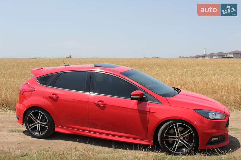 Хэтчбек Ford Focus 2015 в Одессе фото 16 Хэтчбек Ford Focus 2015 в Одессе