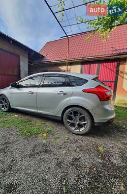 Хэтчбек Ford Focus 2013 в Ужгороде