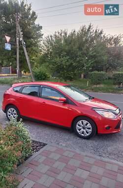 Хэтчбек Ford Focus 2013 в 