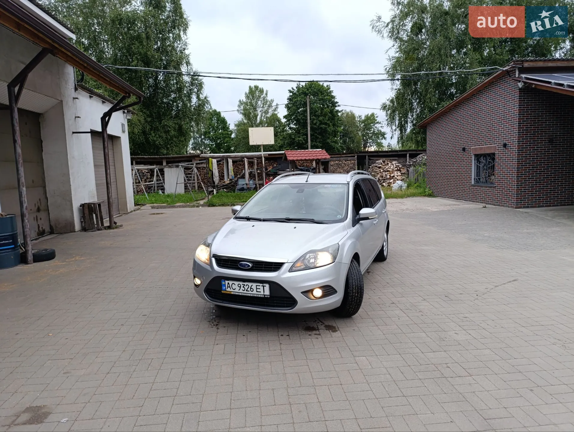 2010 Ford Focus - фото 1