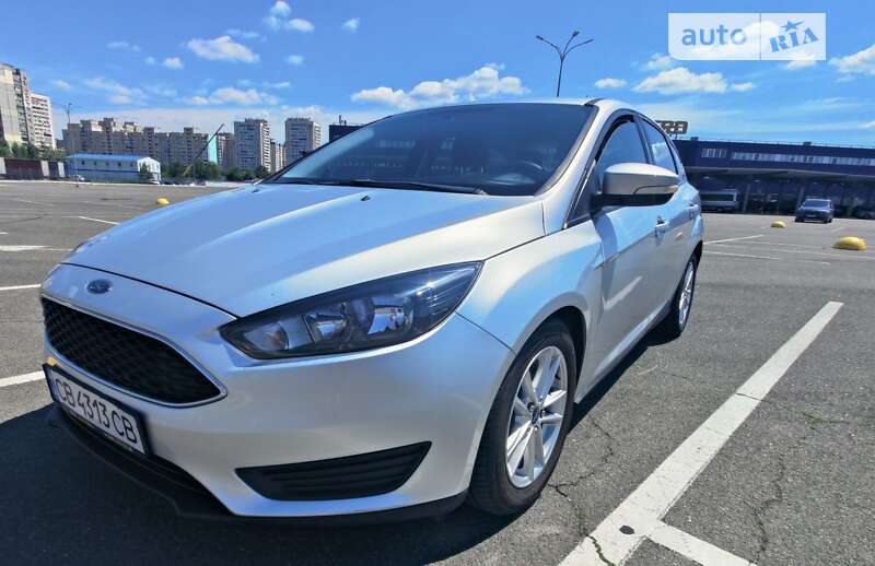 Хэтчбек Ford Focus 2015 в Киеве
