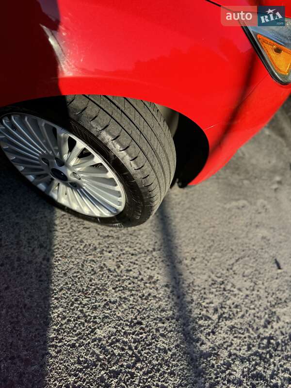 Хэтчбек Ford Focus 2016 в Ровно фото 4 Хэтчбек Ford Focus 2016 в Ровно