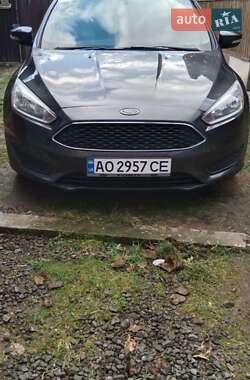 Седан Ford Focus 2016 в 