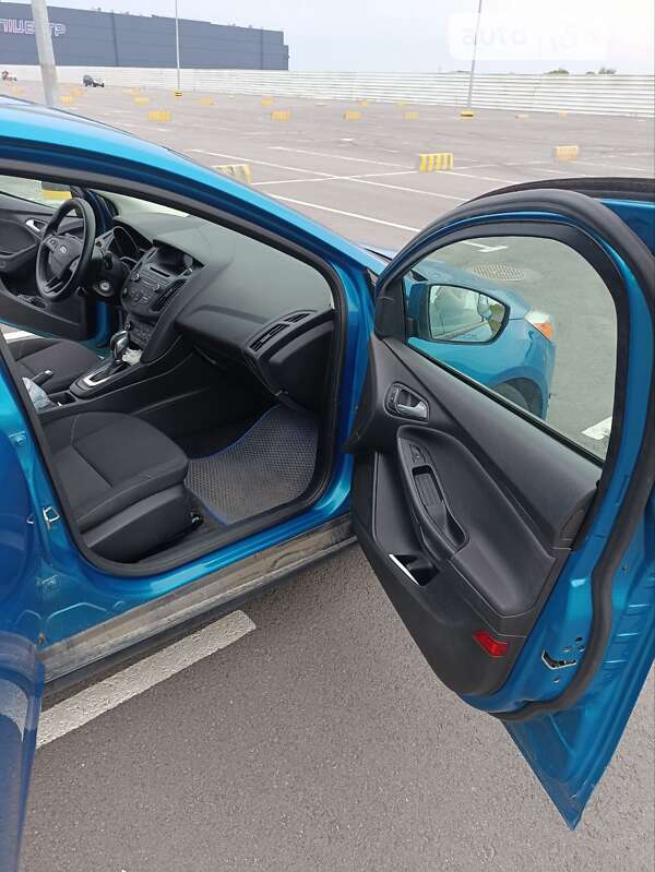 Седан Ford Focus 2015 в Львове