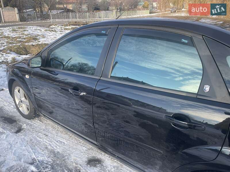 Седан Ford Focus 2005 в Луцке