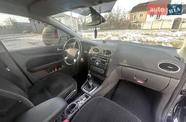 Седан Ford Focus 2005 в 