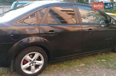 Седан Ford Focus 2011 в 
