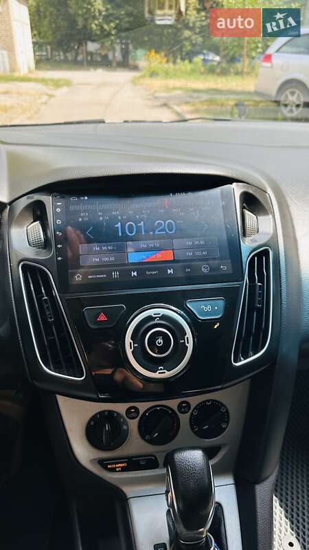 Хэтчбек Ford Focus 2014 в Никополе