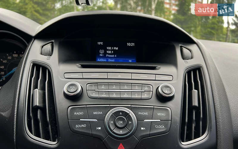 Седан Ford Focus 2015 в Львове