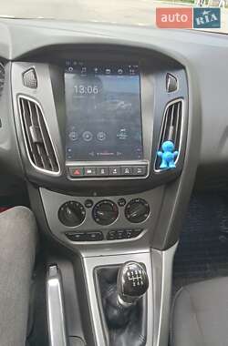 Универсал Ford Focus 2013 в 
