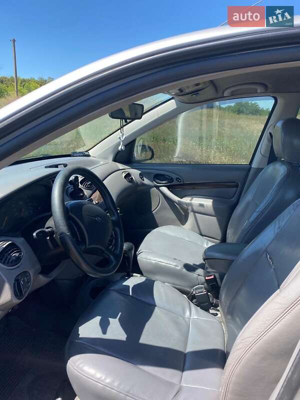 Седан Ford Focus 2000 в Новой Водолаге