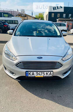 Седан Ford Focus 2016 в Киеве