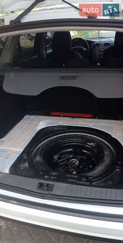 Универсал Ford Focus 2009 в Кривом Роге фото 39 Универсал Ford Focus 2009 в Кривом Роге