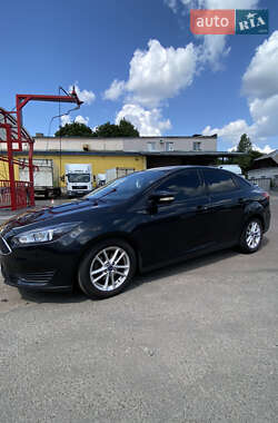 Седан Ford Focus 2014 в Десне