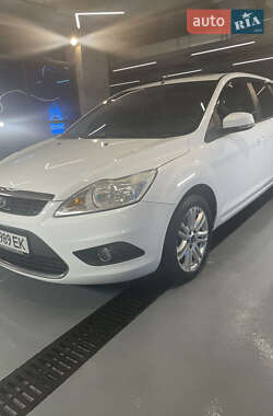 Универсал Ford Focus 2010 в 