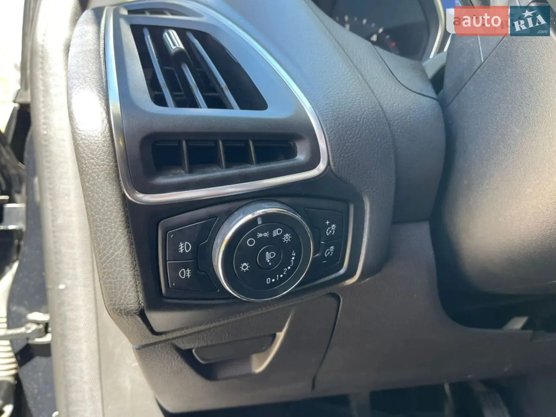 2013 Ford Focus - мініатюра 14