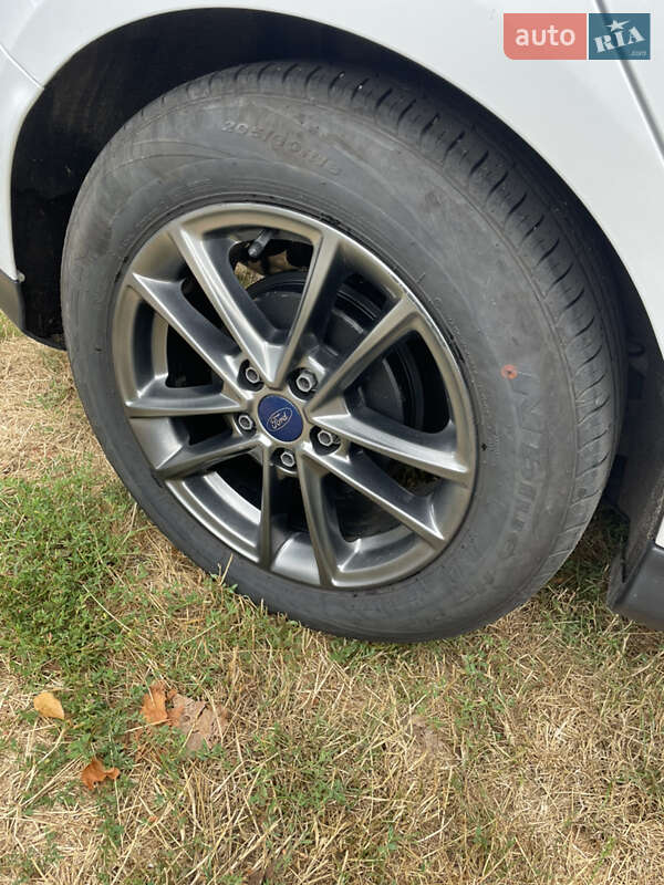 Хэтчбек Ford Focus 2016 в Кременчуге