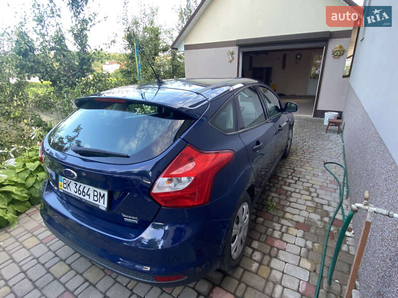 Хэтчбек Ford Focus 2014 в Ровно