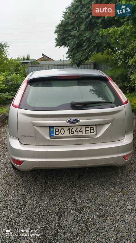 Хетчбек Ford Focus 2011 в Шумську
