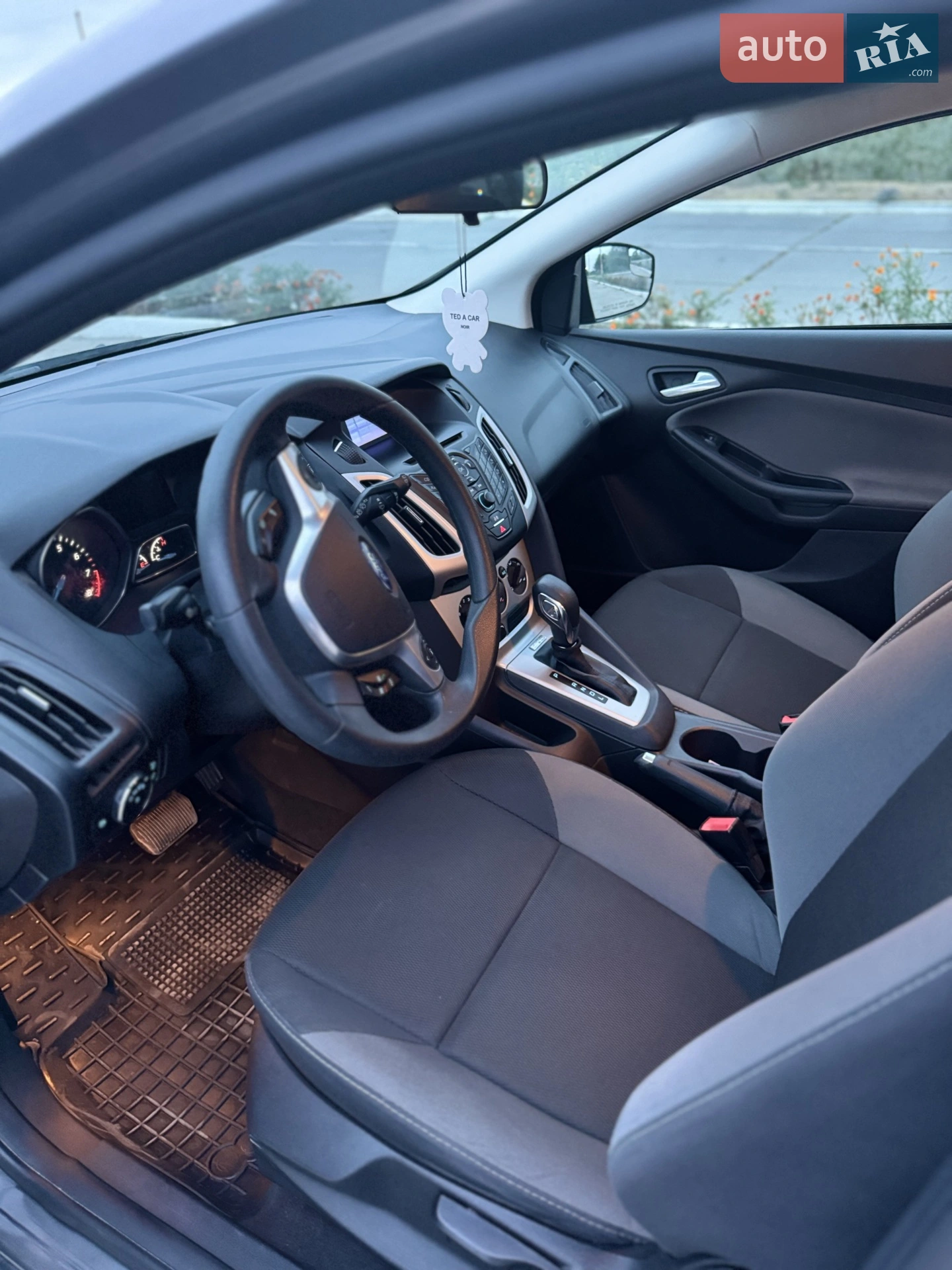 2012 Ford Focus - мініатюра 11