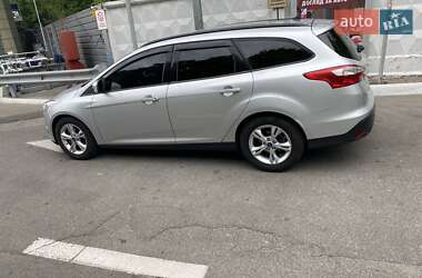 Универсал Ford Focus 2012 в 