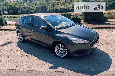 Хэтчбек Ford Focus 2015 в Днепре