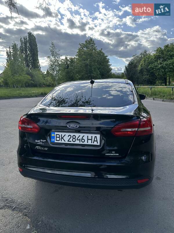 Ford Focus, фото з оголошення