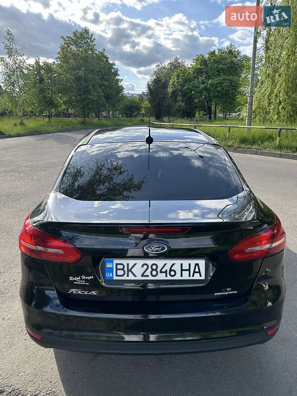 Седан Ford Focus 2015 в Рівному