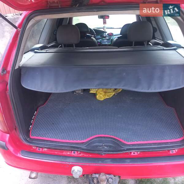 Универсал Ford Focus 2003 в Могилев-Подольске