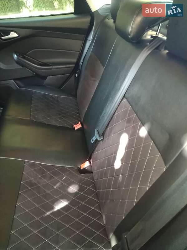 Седан Ford Focus 2014 в Ужгороде