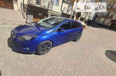 Хетчбек Ford Focus 2014 в Ужгороді